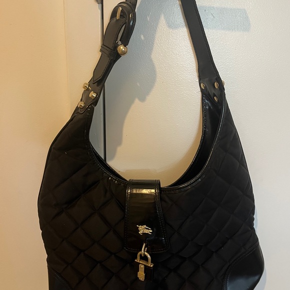 BEAUTIFUL BURBERRY SHOULDER BAG! - Picture 3 of 6